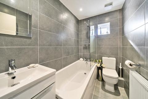 undefined, Newton Road, Hampshire GU14