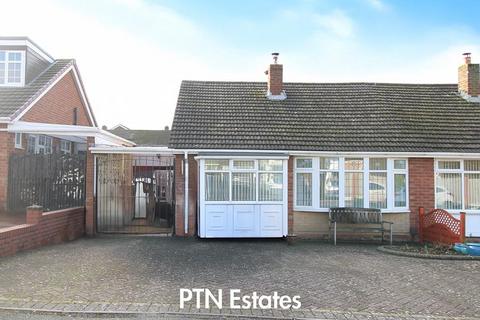 2 bedroom semi-detached bungalow for sale, Conway Close, Kingswinford