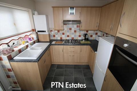 2 bedroom semi-detached bungalow for sale, Conway Close, Kingswinford