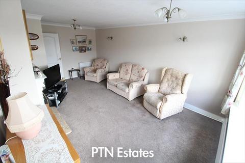 2 bedroom semi-detached bungalow for sale, Conway Close, Kingswinford