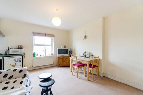 3 bedroom flat for sale, Gipsy Hill, Gipsy Hill, London, SE19