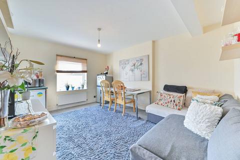 undefined, Gipsy Hill, Gipsy Hill, London, SE19