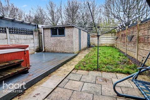 3 bedroom terraced house for sale, Everingham Road, Cantley, Doncaster