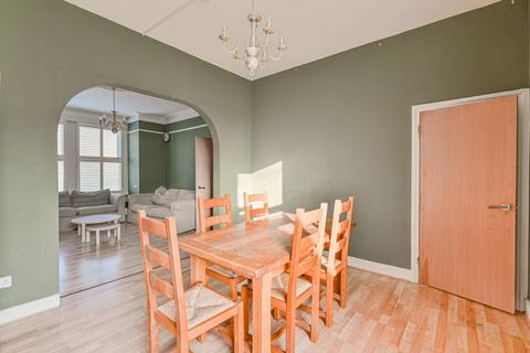 4 bedroom house to rent, Conyers Road, Streatham Park, London, SW16