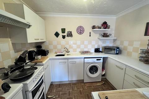1 bedroom apartment for sale, Newport Road, Aldershot GU12