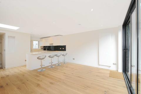 2 bedroom apartment to rent, Iverson Road, London, NW6