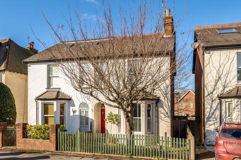 undefined, Portsmouth Road, Cobham, Surrey, KT11