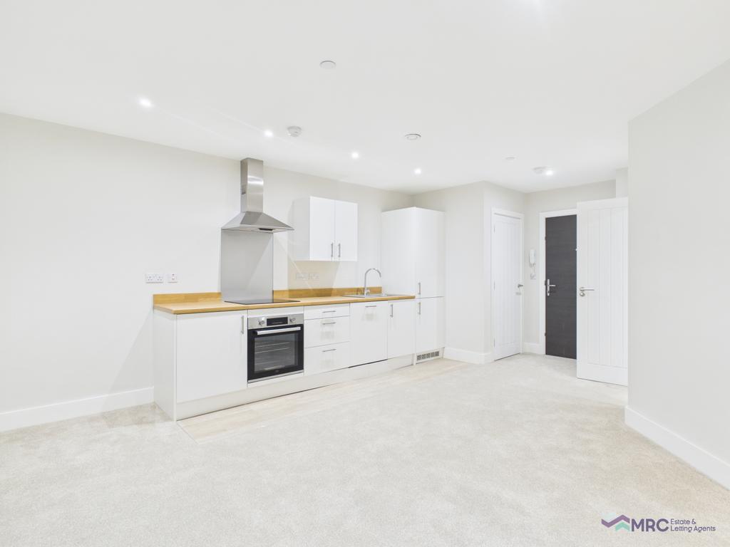 Luxury New-Build One Bedroom Apartment in Hull Ci