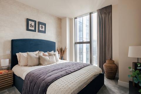 undefined, South Quay Plaza, Canary Wharf E14