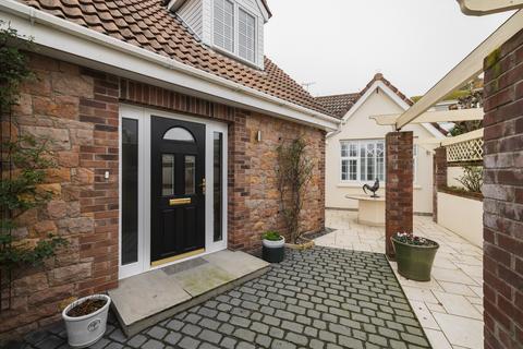 3 bedroom detached house for sale, Le Jardin De Devant, Grouville, Jersey