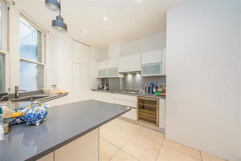 undefined, Torrington Place, London WC1E