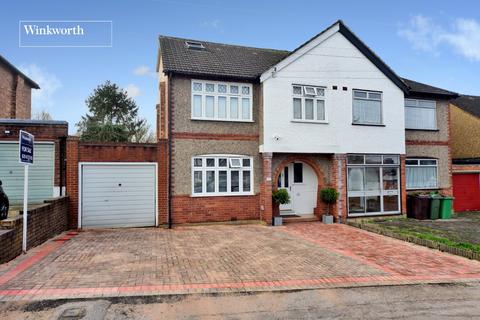 St. Clair Drive, Worcester Park, KT4