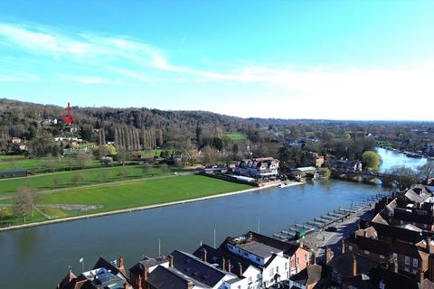 undefined, Remenham Hill, Remenham, Henley-on-Thames, Berkshire, RG9