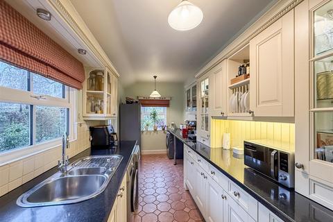 3 bedroom semi-detached house for sale, Western Road, Burnham-On-Crouch