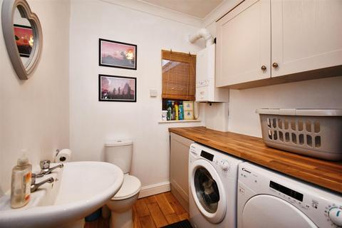 3 bedroom terraced house for sale, Faversham Avenue, Hull