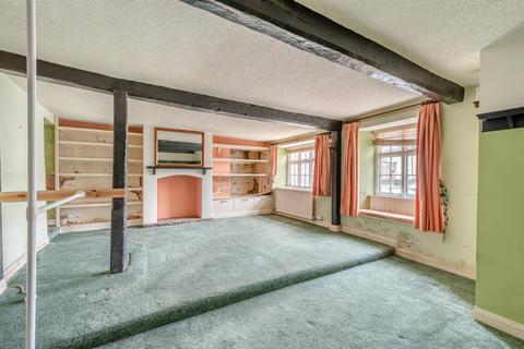 4 bedroom end of terrace house for sale, Twyn Square, Usk