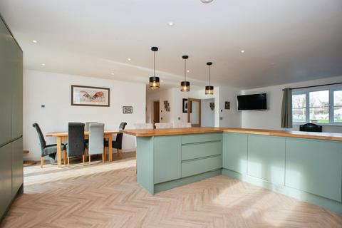 3 bedroom detached bungalow for sale, 11 Long Park Drive, Bradworthy EX22