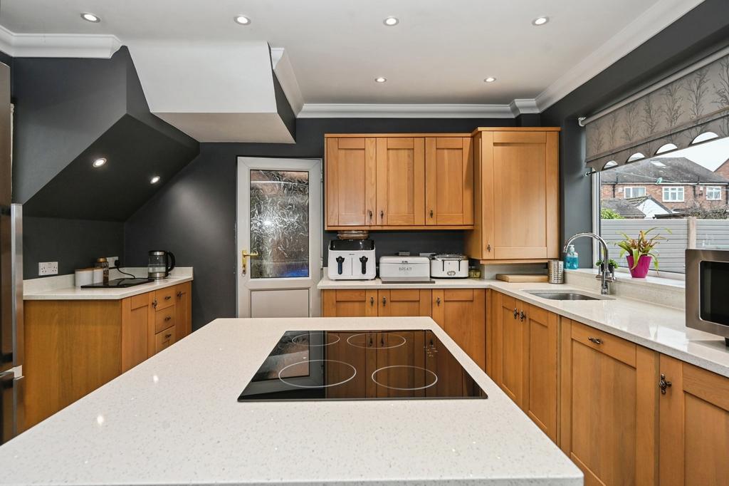 Kitchen/Dining