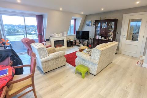 undefined, Monument Road, Woking GU21