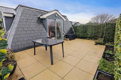 undefined, Monument Road, Woking GU21