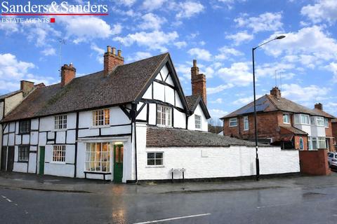 4 bedroom end of terrace house for sale, Henley Street, Alcester, B49
