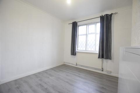 undefined, High Road, Romford, RM6