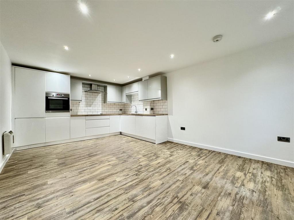 Dining kitchen