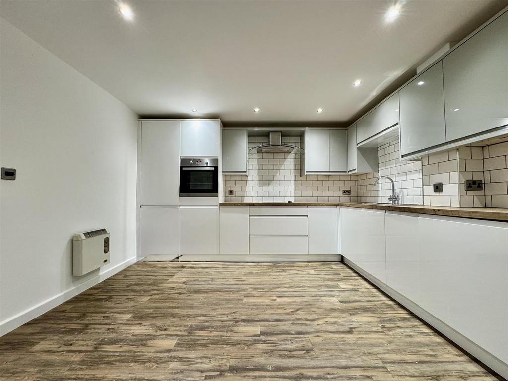 Dining kitchen