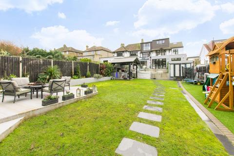 5 bedroom semi-detached house for sale, College Gardens E4, Chingford, London, E4