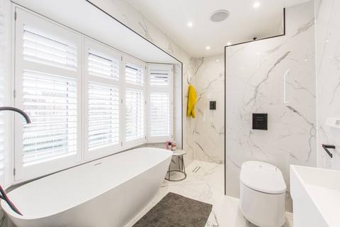 5 bedroom semi-detached house for sale, College Gardens E4, Chingford, London, E4