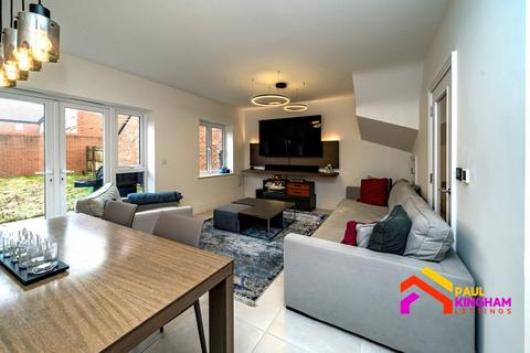 undefined, Heatherdene Road, High Wycombe HP10