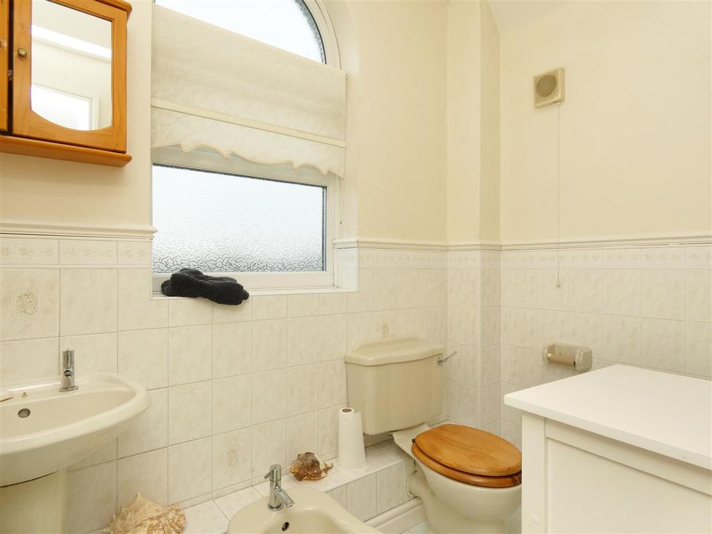 Ensuite