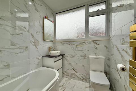4 bedroom semi-detached house for sale, Harborne Road, Oldbury, West Midlands