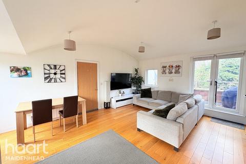 1 bedroom flat for sale, Courtlands, Maidenhead