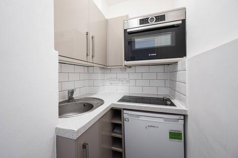 undefined, Charterhouse Square, Barbican, London, EC1M