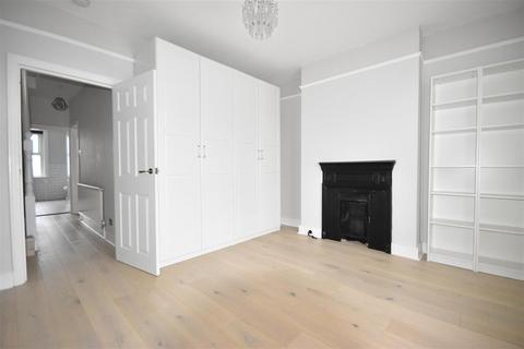 3 bedroom terraced house for sale, Braemar Road, Brentford