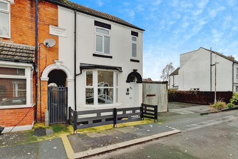 4 bedroom end of terrace house for sale, George Street, Rugby