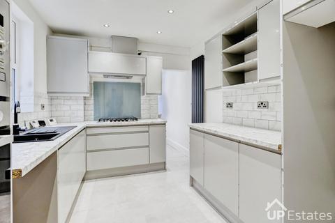 4 bedroom end of terrace house for sale, George Street, Rugby