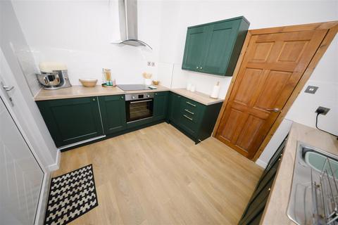 2 bedroom end of terrace house for sale, Tiel Path, Glenrothes