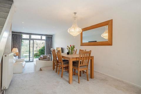 undefined, Mallard Place, Strawberry Hill TW1