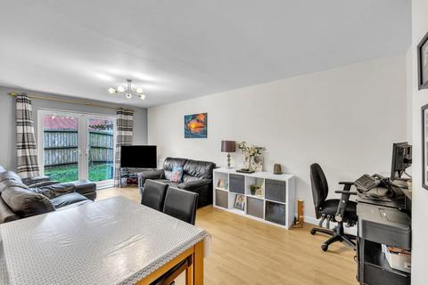 2 bedroom apartment for sale, Bamfield Court, Hengrove