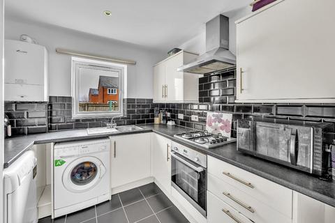 2 bedroom apartment for sale, Bamfield Court, Hengrove