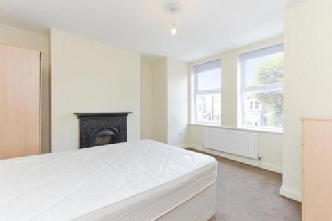 undefined, Little Ealing Lane, London W5