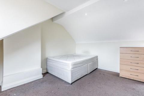 undefined, Little Ealing Lane, London W5