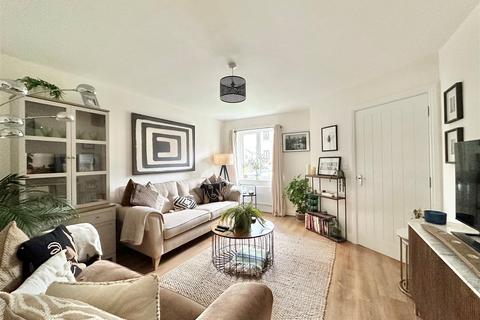4 bedroom semi-detached house for sale, Barnes Street, New Mills SK22