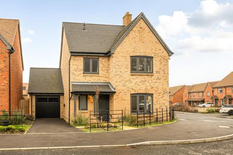 4 bedroom detached house for sale, Silentwood Road, North Stoneham Park, Eastleigh