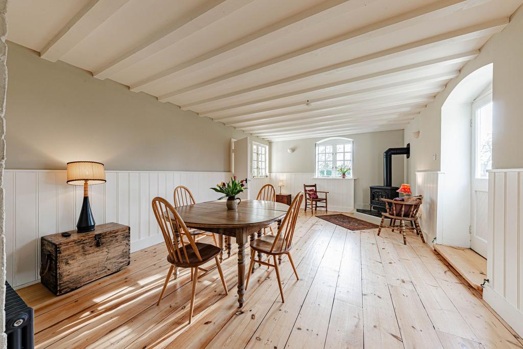 Dining Room (2)