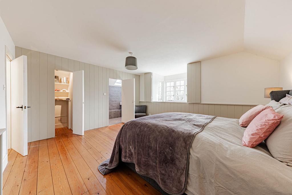 Bedroom Two (2)