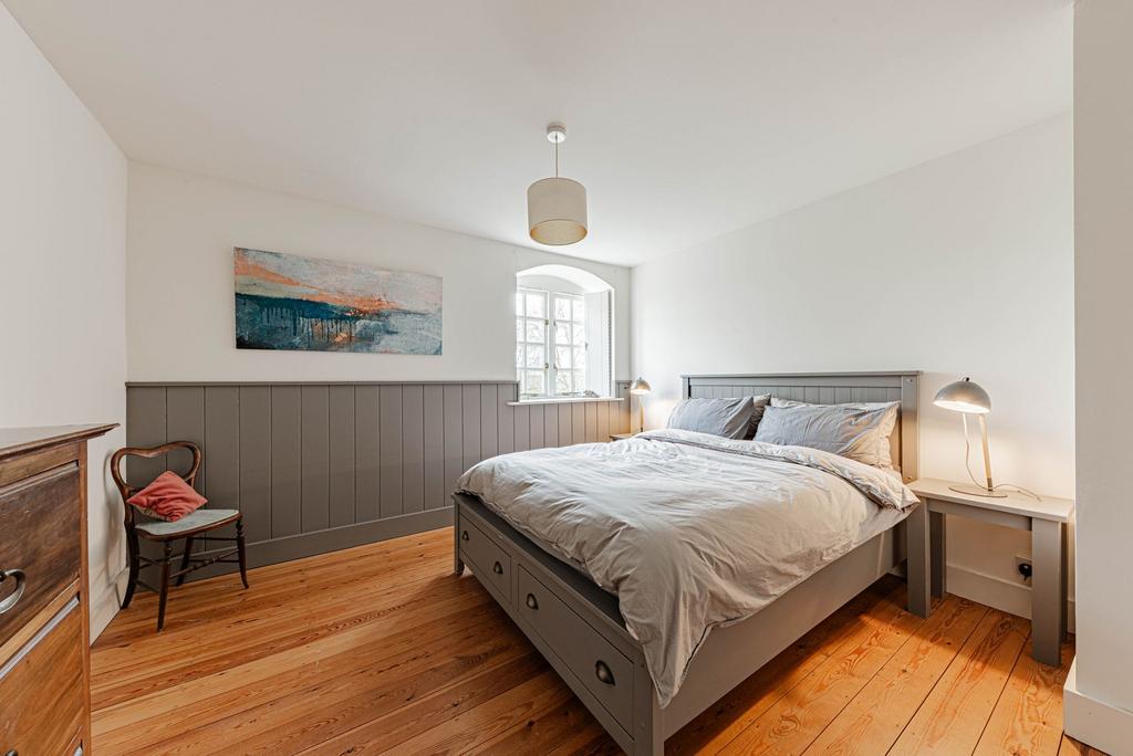 Bedroom Three (1)