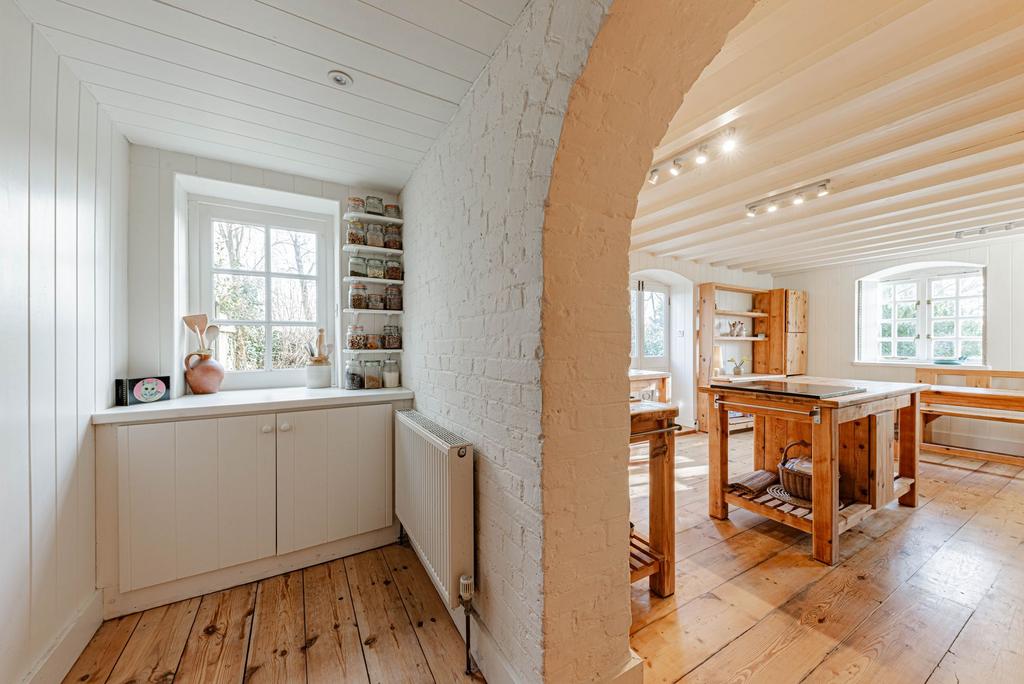 Utility Room (1)